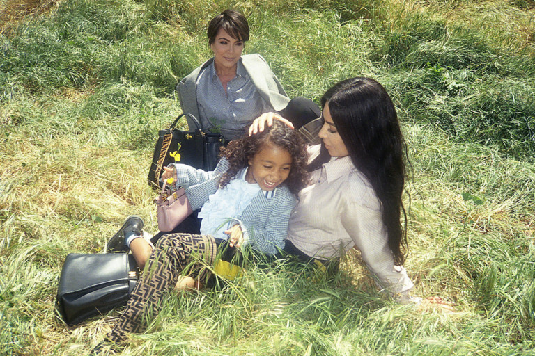Kim Kardashian, Kris Jenner e North West - Foto: Divulgação