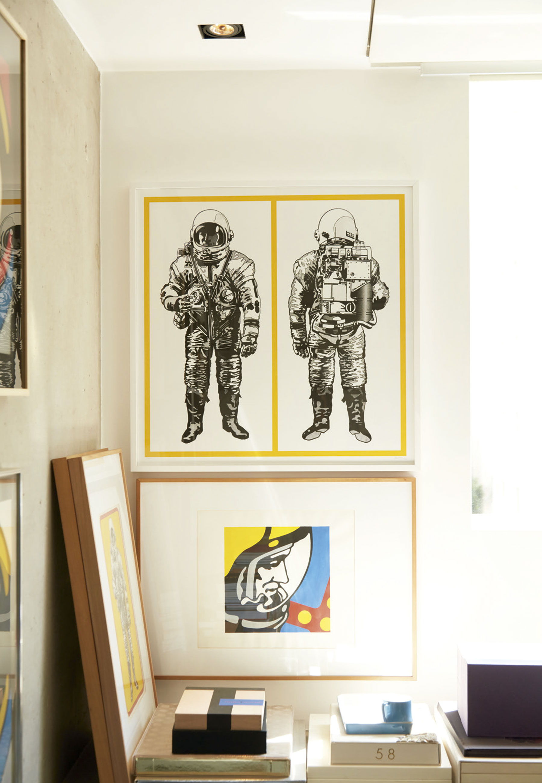 Canto com quadros de Claudio Tozzi - Fotos: Karine Basílio, com styling de Márcio e Flamínio Vicentini