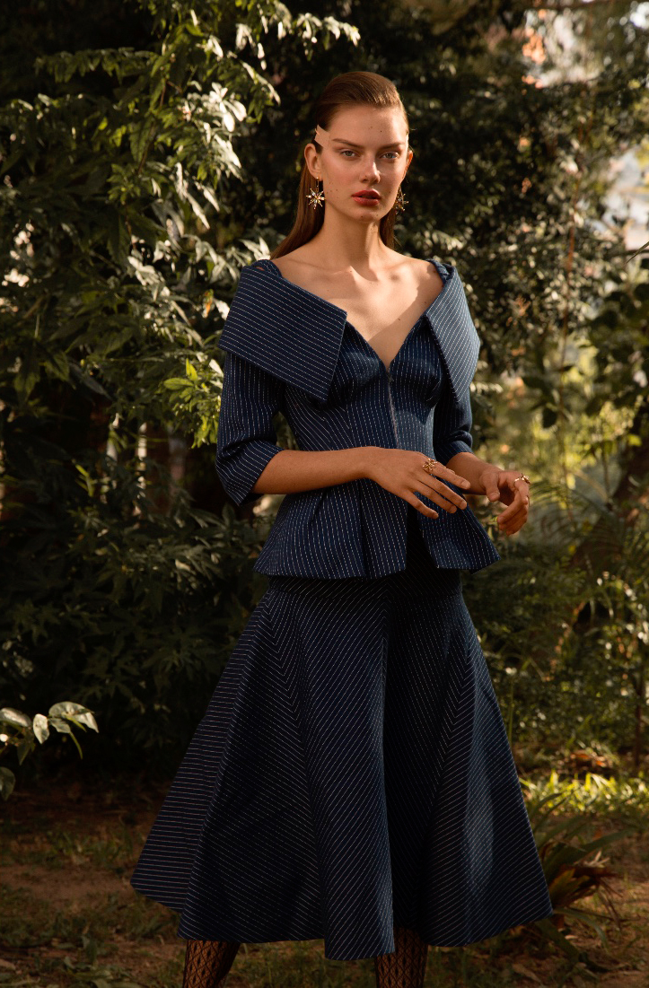 Joias Amsterdam Sauer, look Fendi e meia Wolford - Foto: Lufre, com styling de Alexandre Dornellas e beleza de Henrique Azevedo