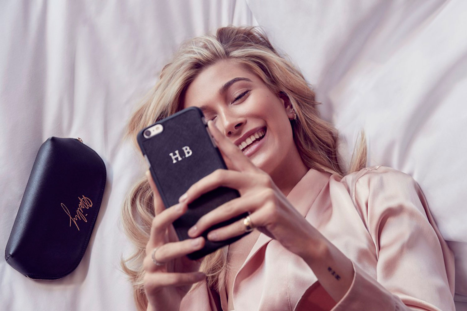 Hailey Baldwin - Foto: Arquivo Harper's Bazaar