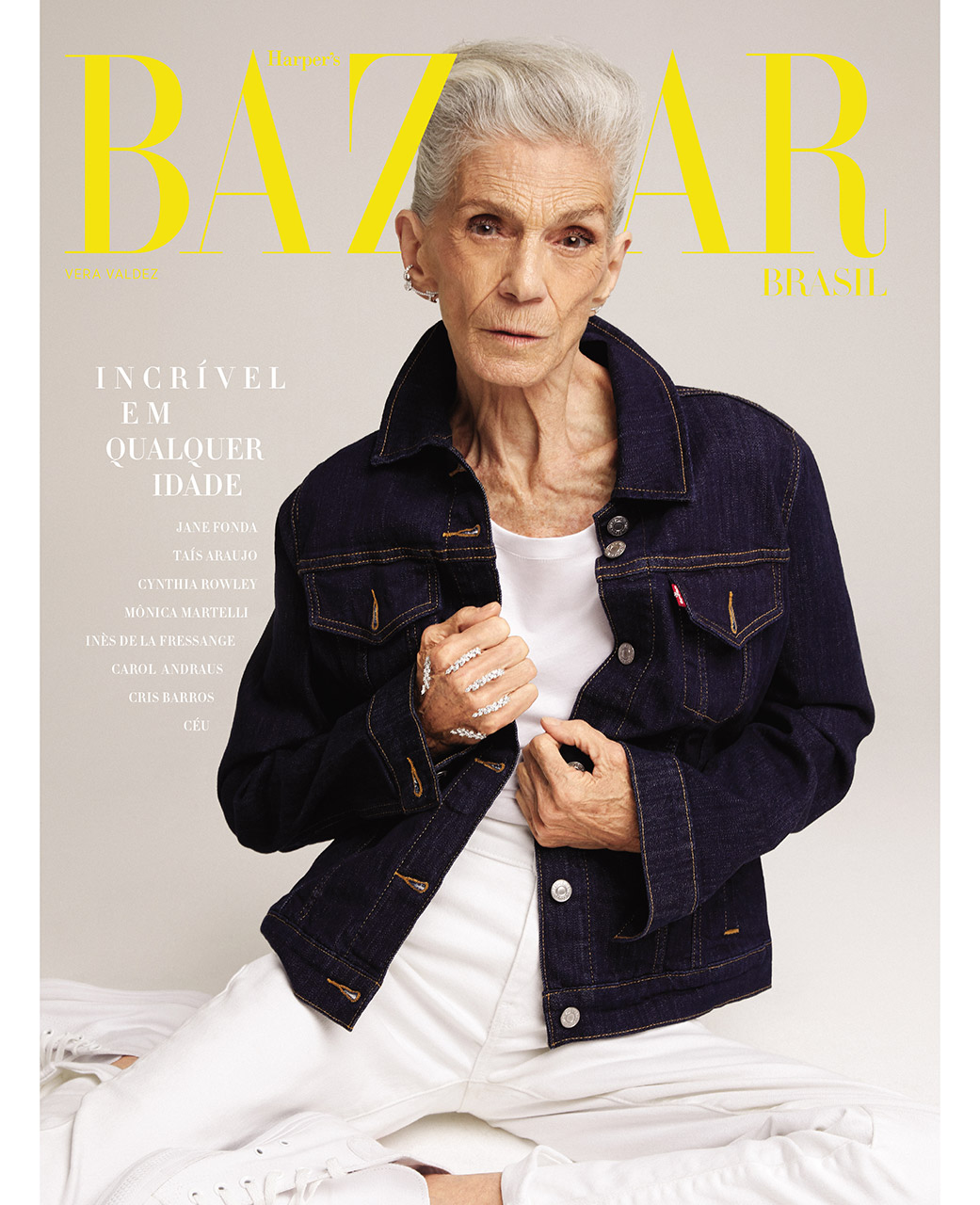 Vera Valdez usa jaqueta e calça Levi's, camiseta basico.com. tênis Converse e pulseira de mão Yeprem para Beatriz Wereb. Foto: Fabio Bartelt, edição de moda de Rodrigo Yaegashi, beleza de Helder Rodrigues e tratamento de imagem Doctor Raw