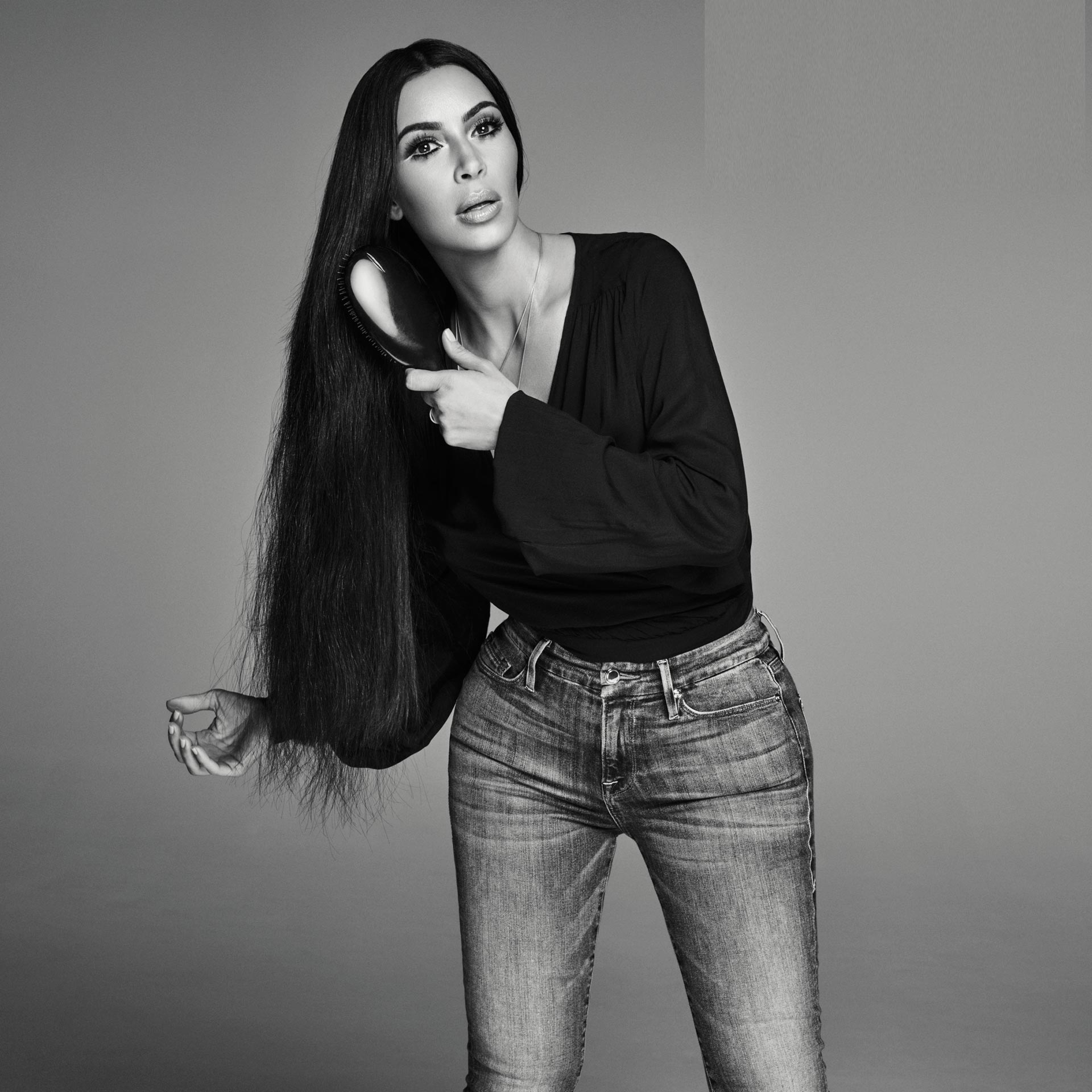 Kim Kardashian é libriana - Foto: Arquivo Harper's Bazaar