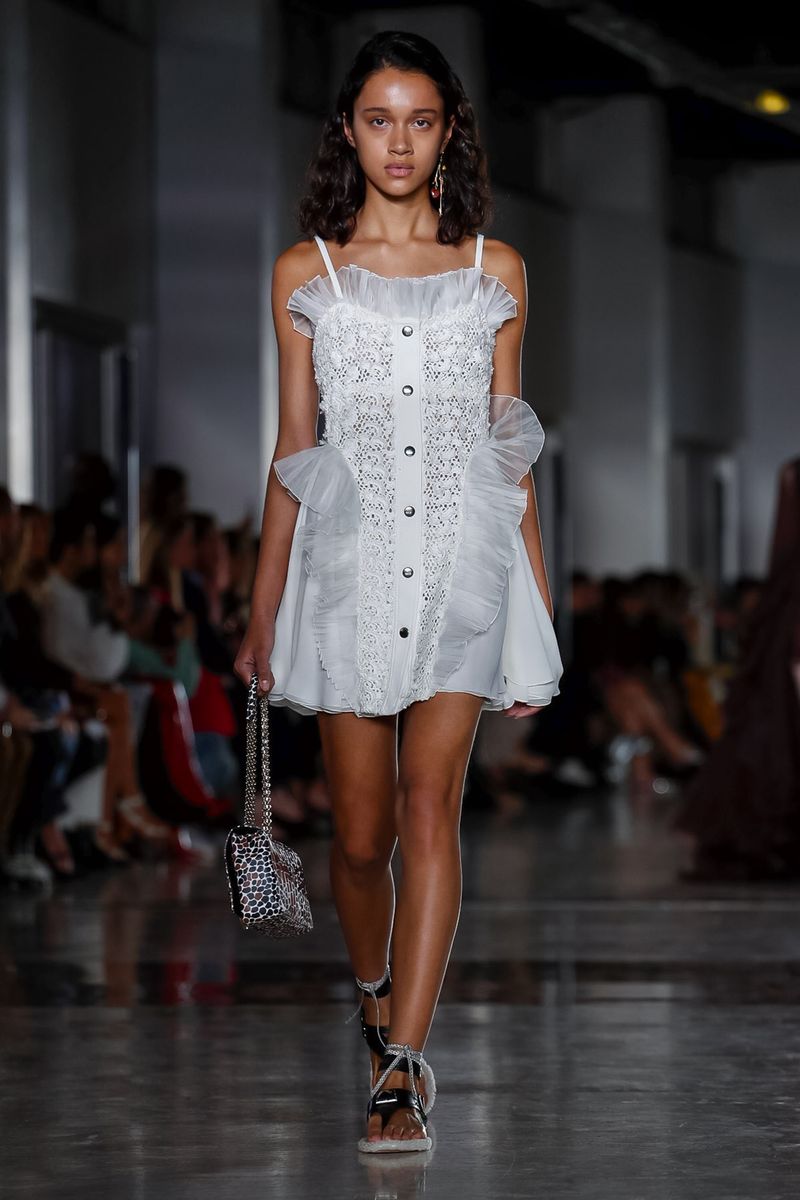Giambattista Valli, verão 2019 - Foto: Getty Images