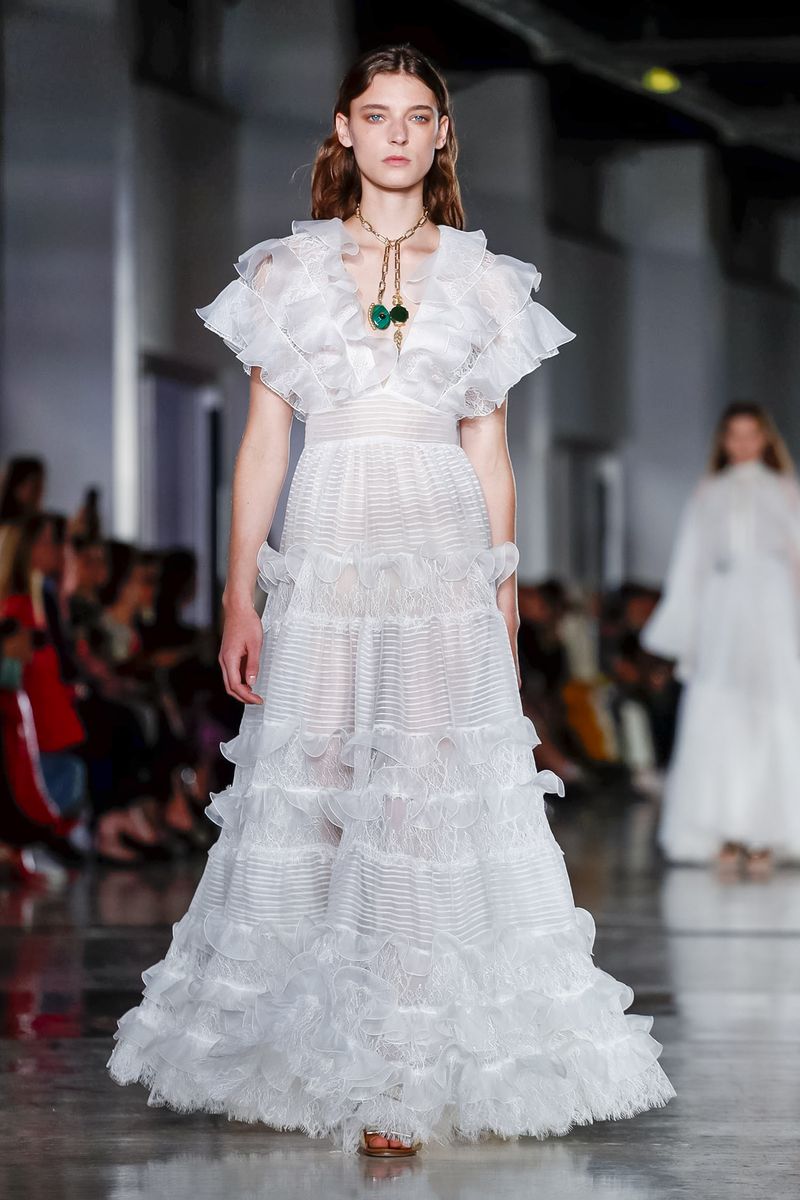 Giambattista Valli, verão 2019 - Foto: Getty Images
