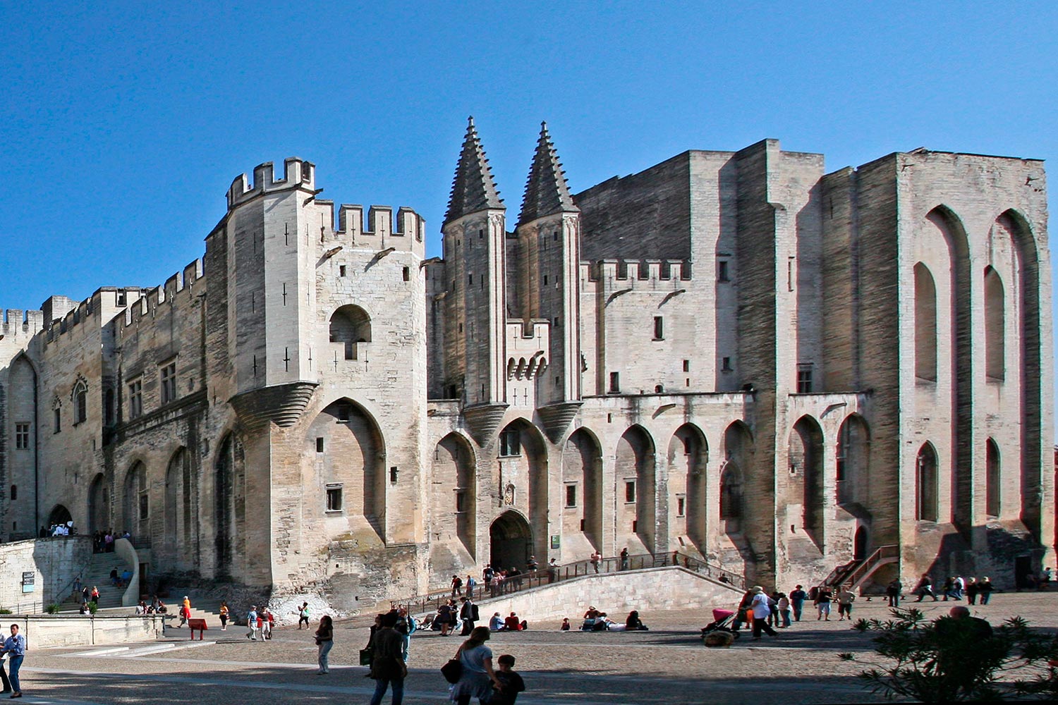 Avignon: castelo papal - Foto: Divulgação