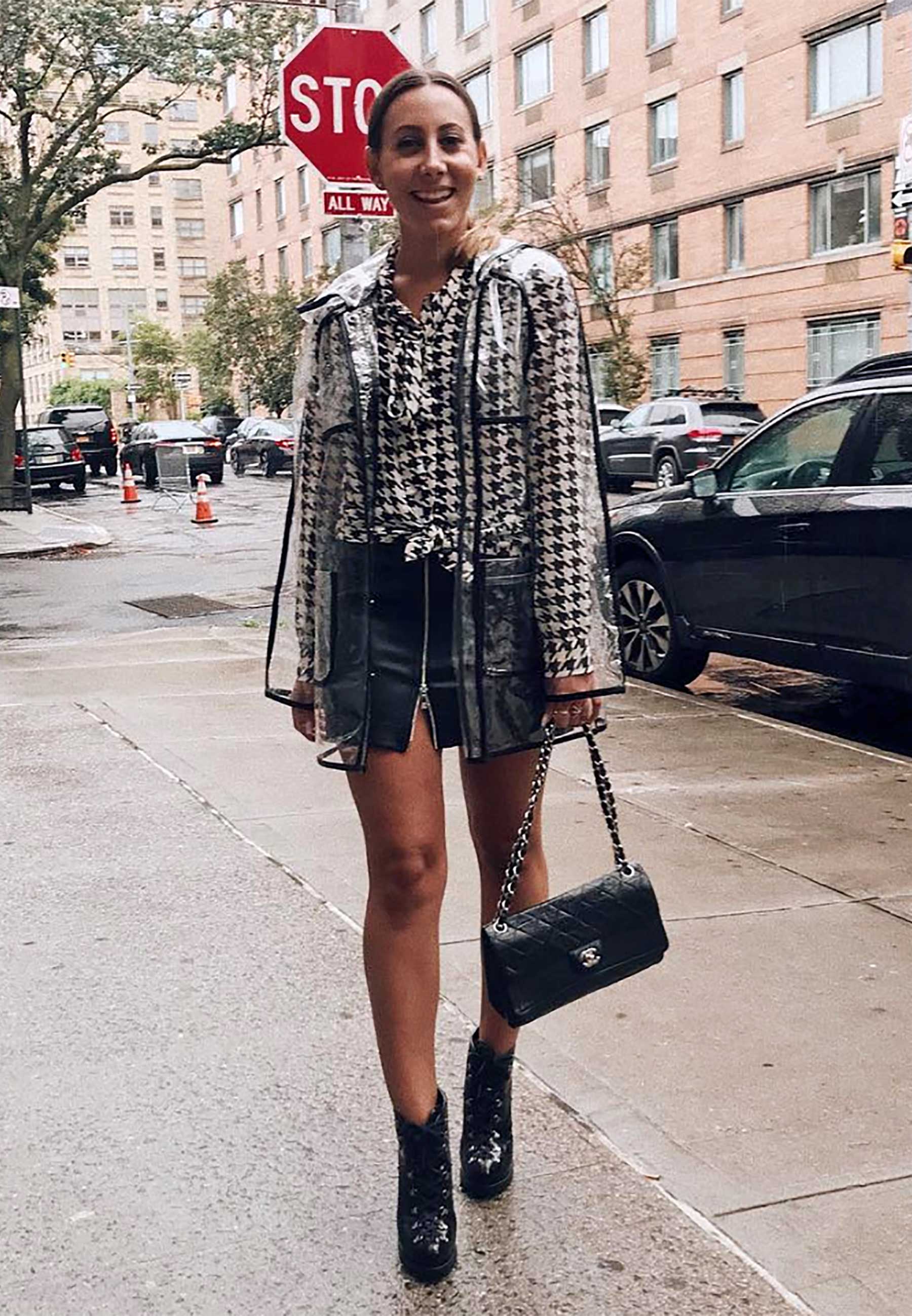 Outro modelo com bordinha preta: olha que linda que ela ficou usada com o top pied de poule - Foto: Reprodução/Instagram
