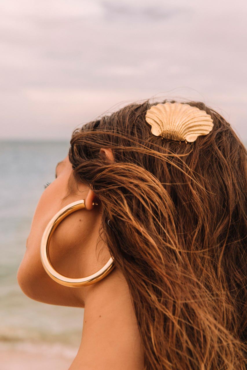 Foto: Julia Amaral, com styling de Maria Cândida e produção da equipe Abi Project (Daniela Martins, Maria Victoria Viana e Nathália Abi-Ackel)