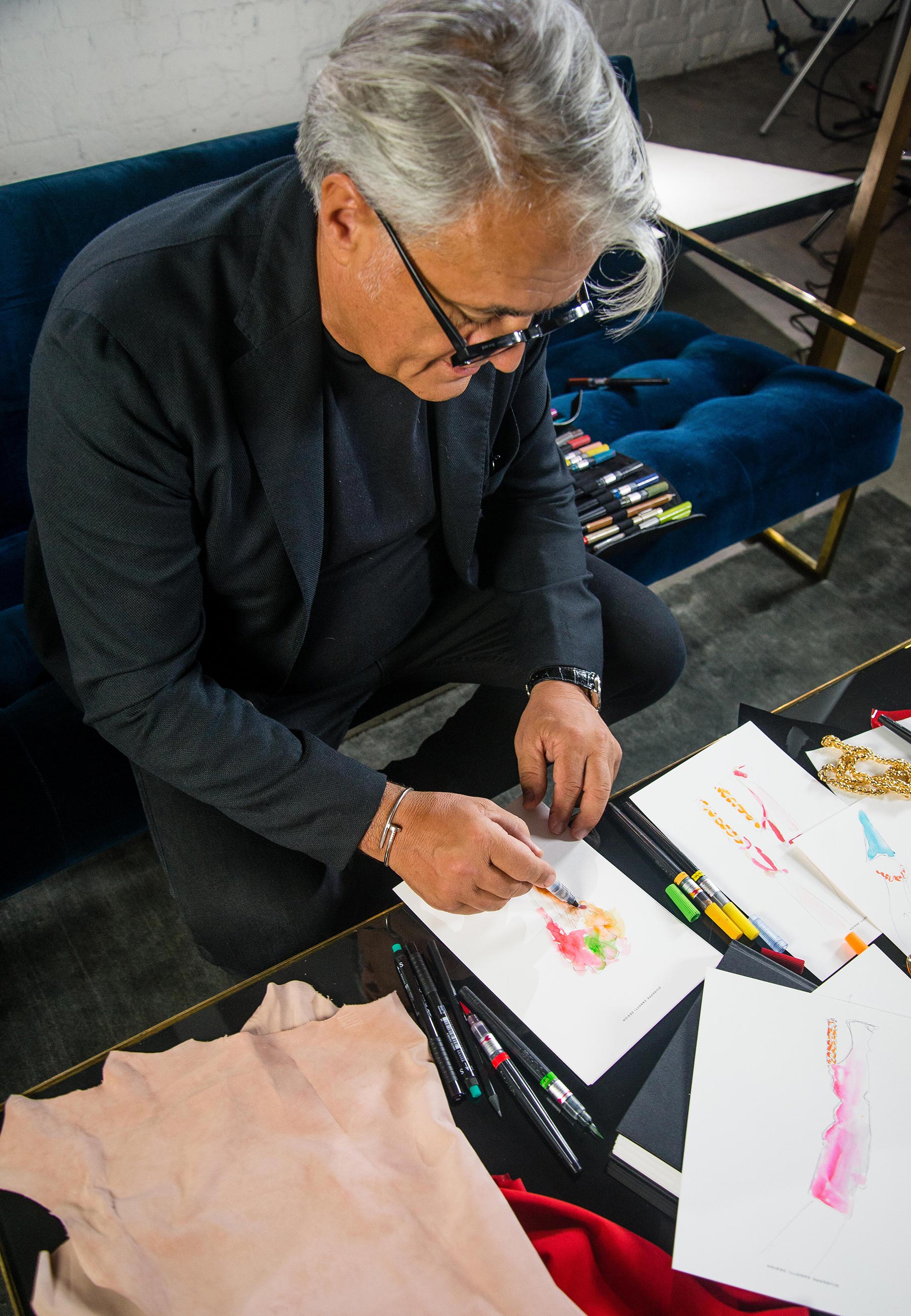 Rita Ora + Giuseppe Zanotti - Foto: Reprodução/WWD
