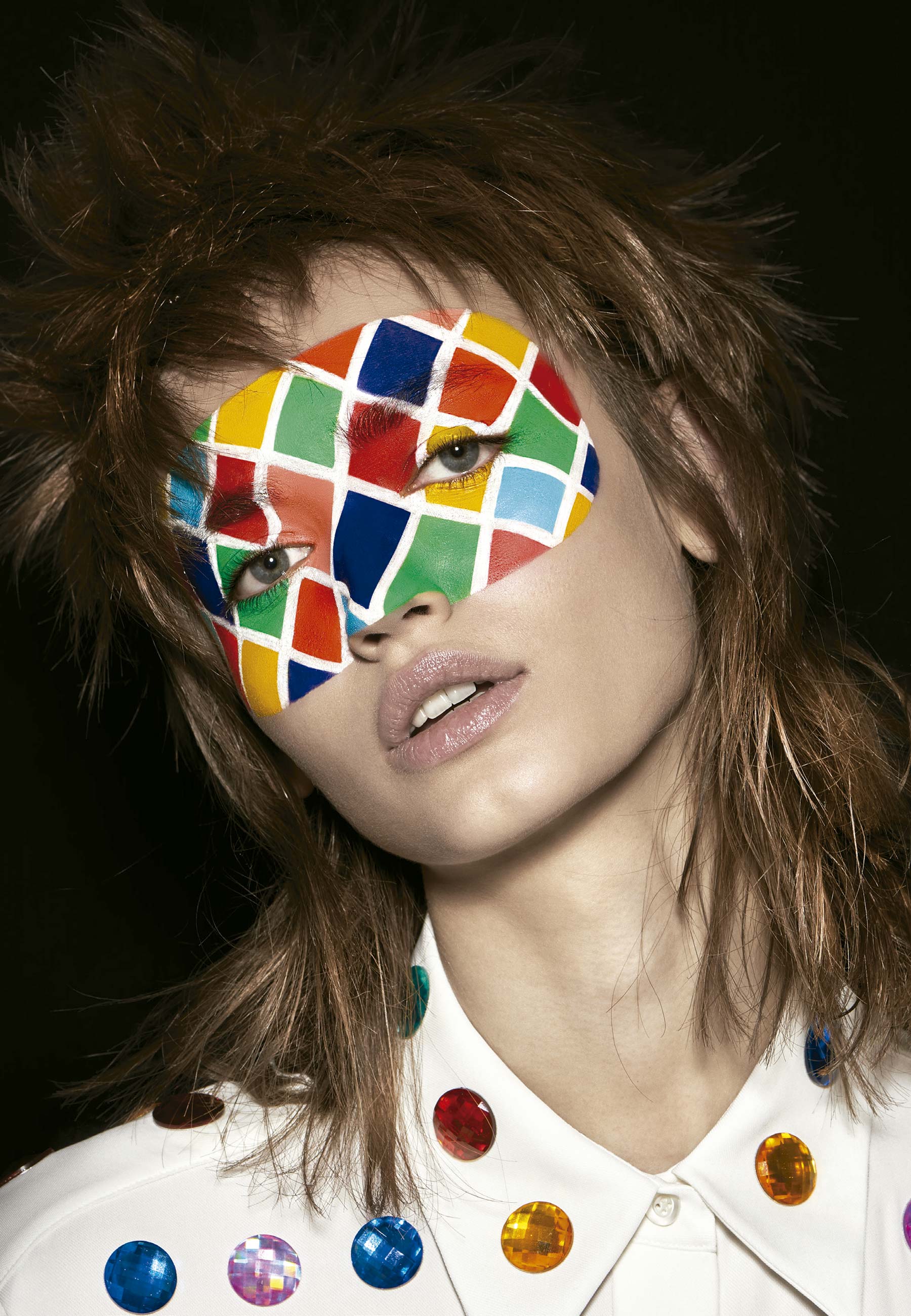 Foto: Karel Losenicky, styling de Cori Amenta e beleza de Giuseppe Giarratana