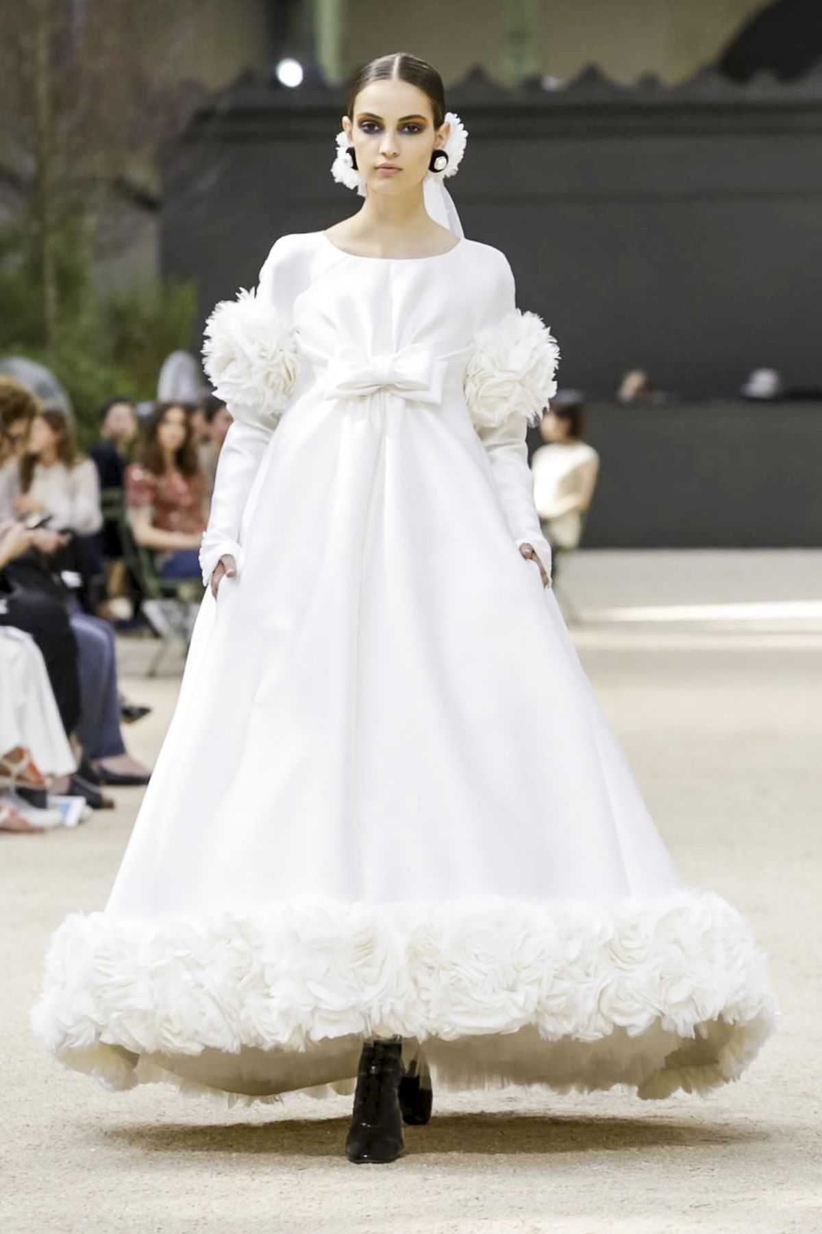 Chanel, alta-costura, inverno 2017 - Foto: reprodução/Now Fashion 