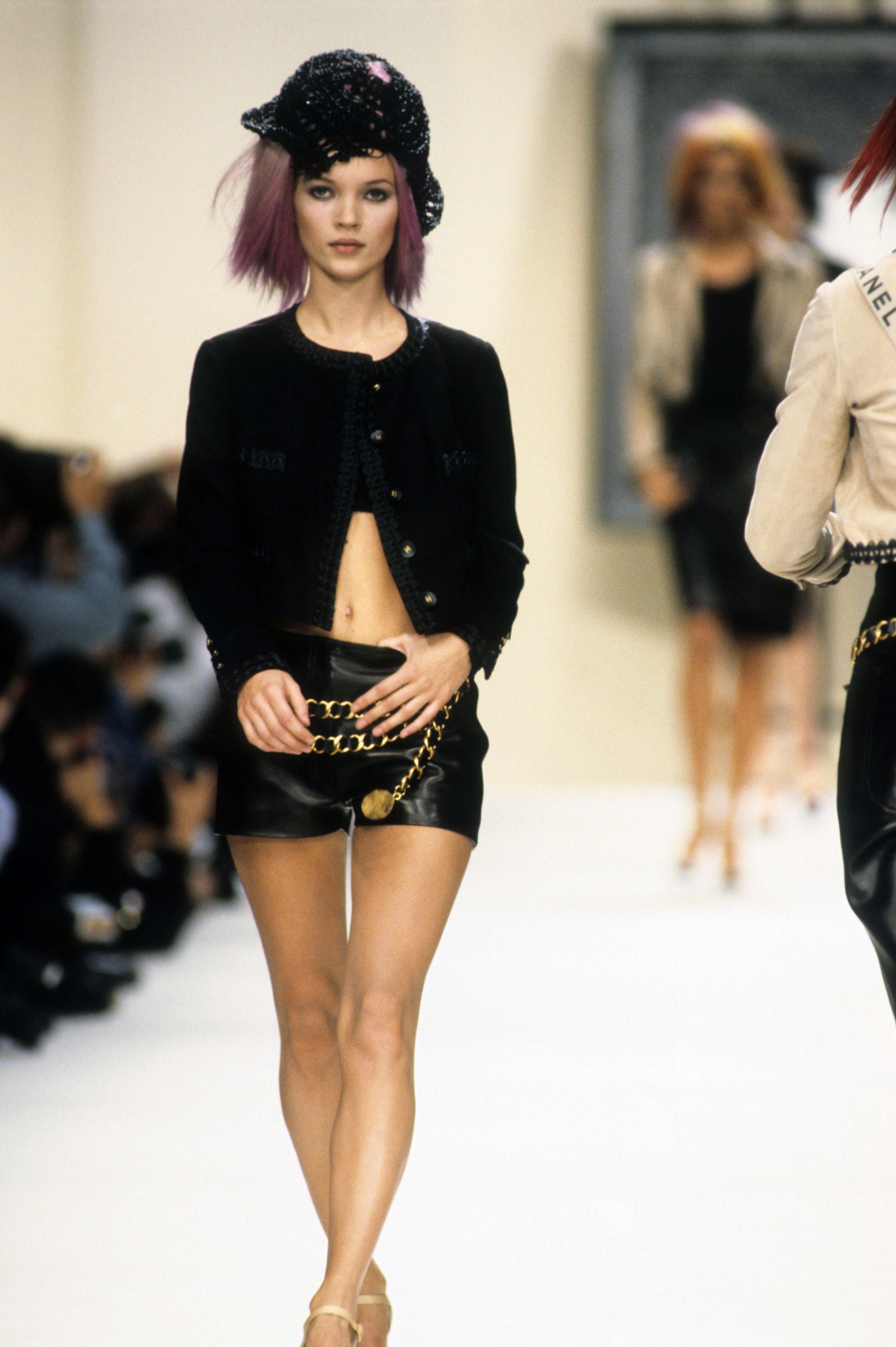 Kate Moss na passarela de 1994 - Foto: Getty Images