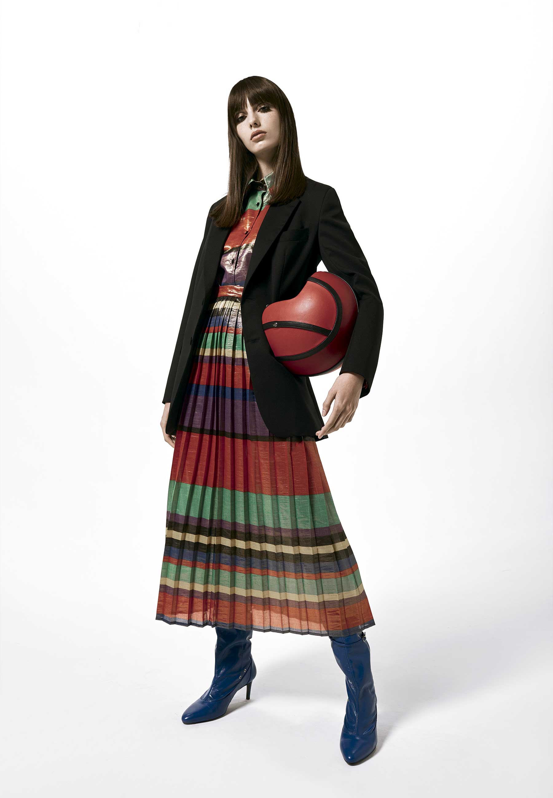 Foto: Bob Wolfenson, com edição de moda do próprio Rei e beleza de Daniel Hernandez
