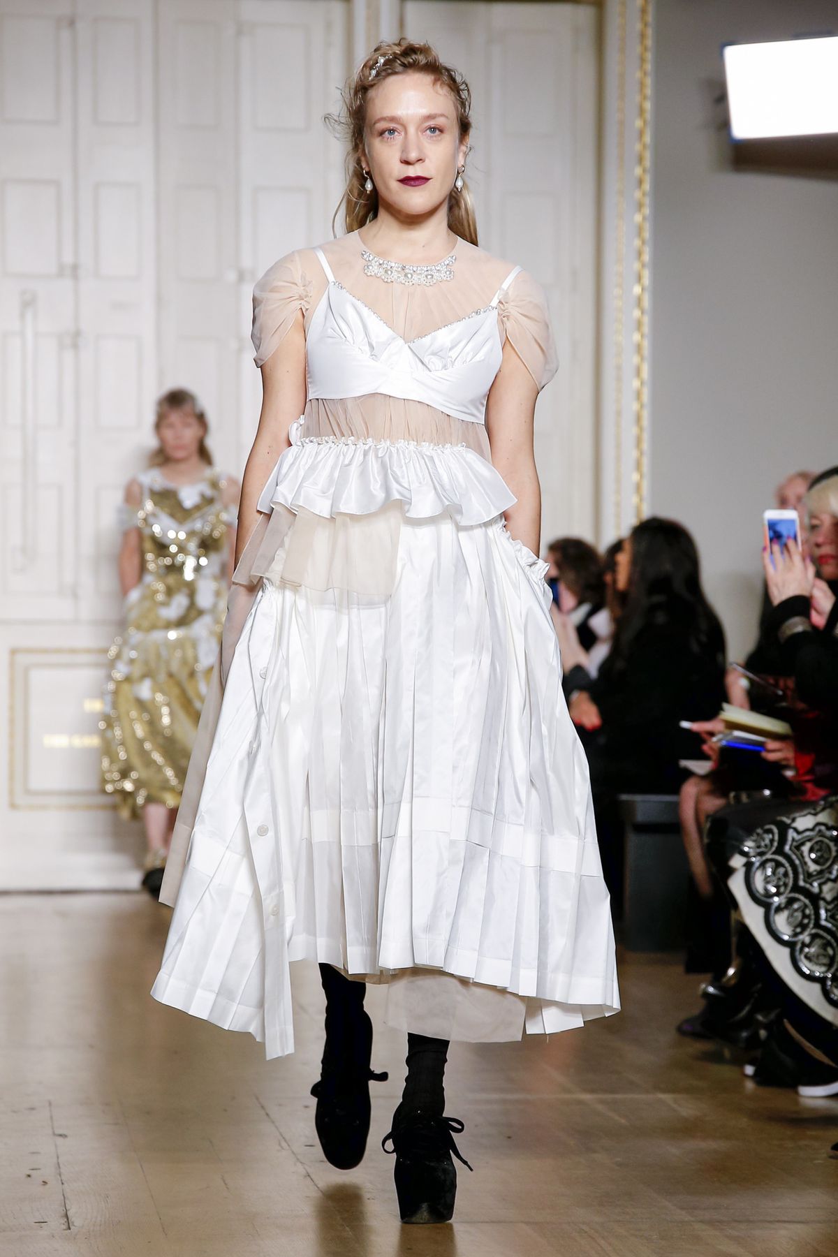 Simone Rocha, inverno 2019 - Foto: Reprodução/Now Fashion 