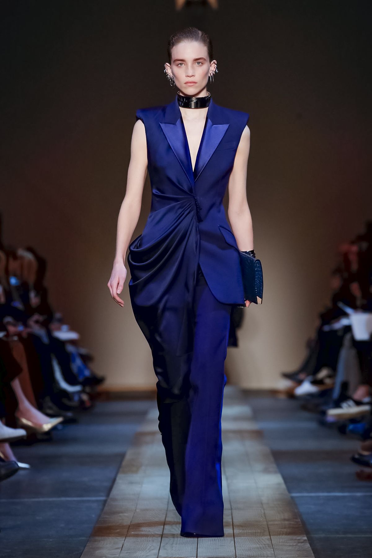 Azul-marinho - Foto: Reprodução/Now Fashion 
