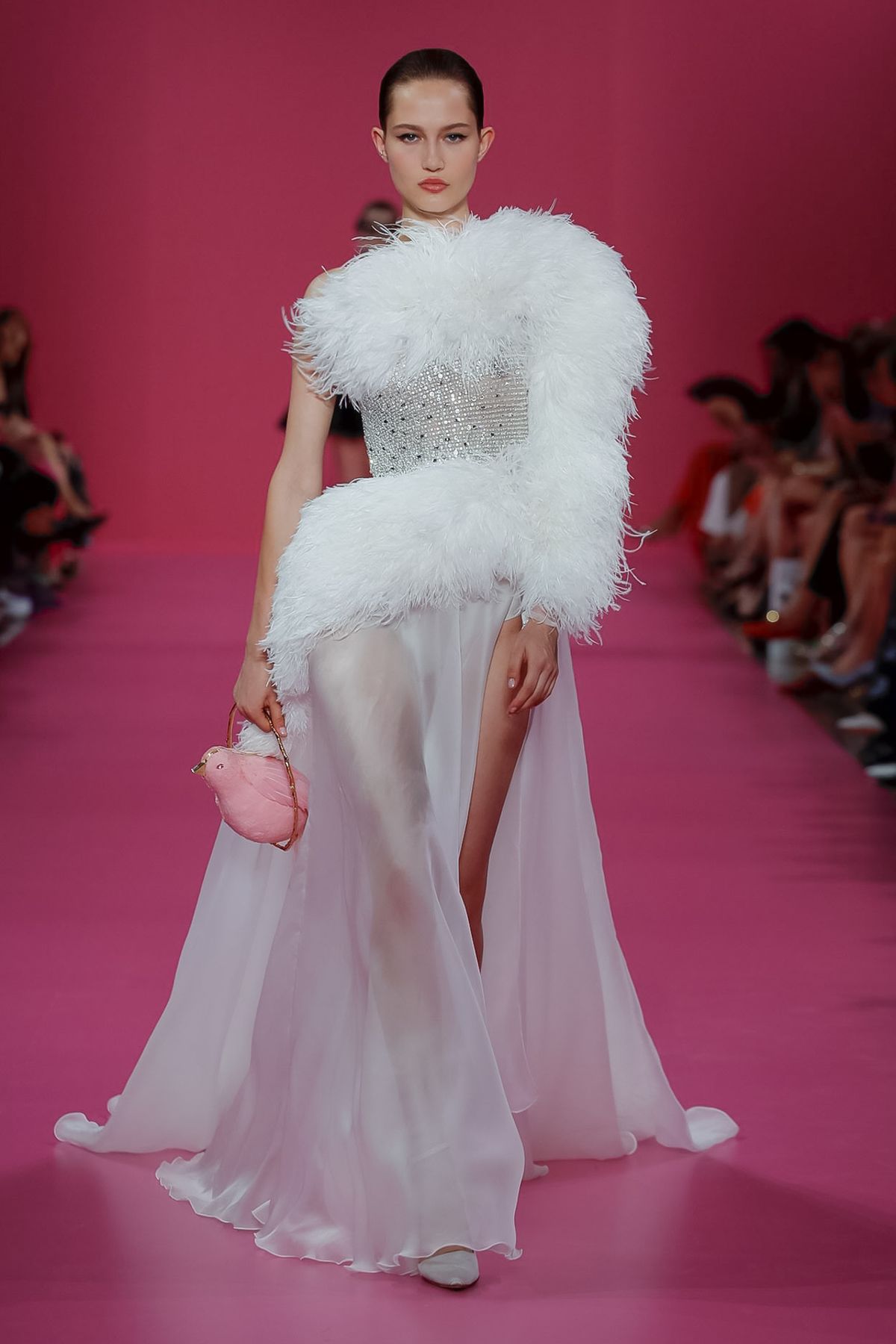 Georges Hobeika, alta-costura de inverno 2020 - Foto: Reprodução/Now/Fashion