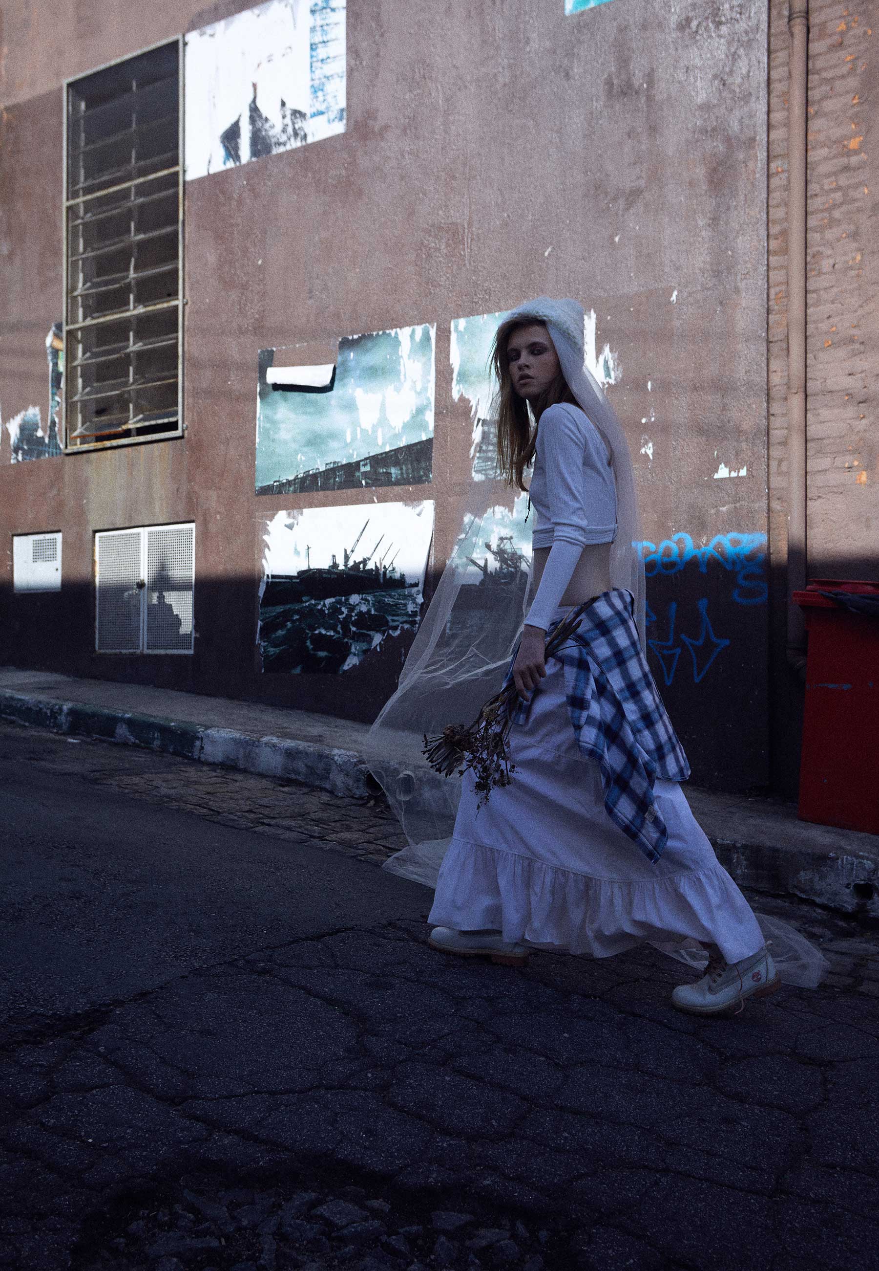 Foto: Flávio Battaiola, com styling de Mehiel Telles, beleza da Claudia Aun Abrahao, modelo Ane Mascarello, direção de arte e tratamento de imagem Suzana Ginez