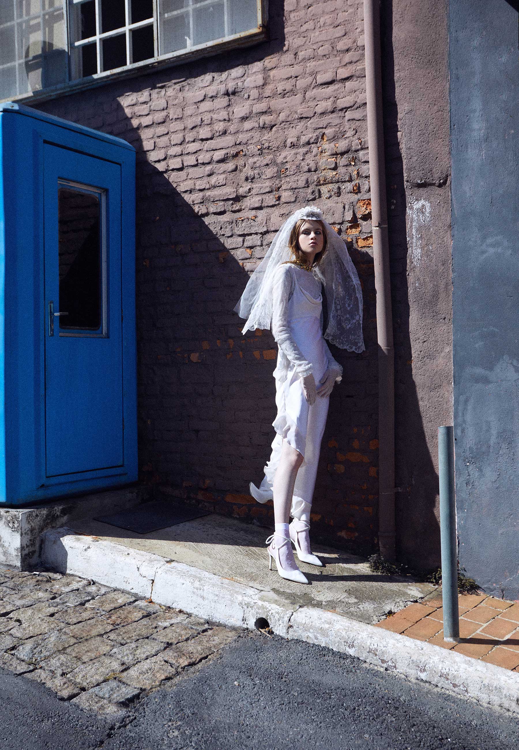 Foto: Flávio Battaiola, com styling de Mehiel Telles, beleza da Claudia Aun Abrahao, modelo Ane Mascarello, direção de arte e tratamento de imagem Suzana Ginez