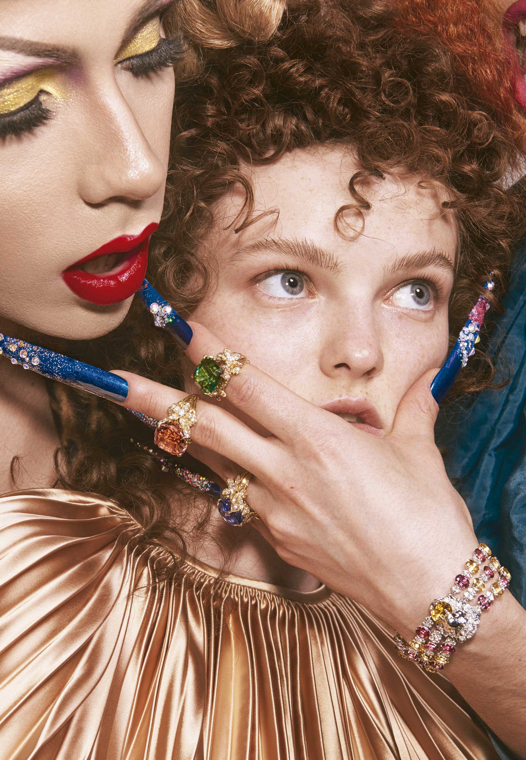 Foto: Karel Losenicky, com edição de moda de Cori Amenta, edição executiva de Filipa Bleck, maquiagem de Giuseppe Giarratana, cabelo de Barbara Bertuzzi, manicure de Annarel Innocente Furina, assistência de fotografia de Roberto Grandi e pós-produção de Alessandra Distaso
