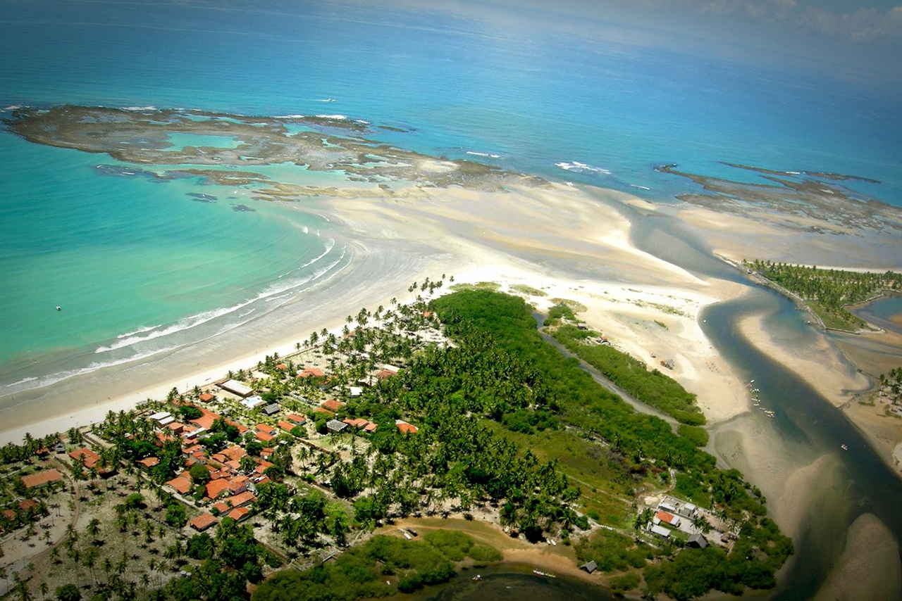Pontal de Maracaípe - Foto: Reprodução/pousadaportodegalinhas.com
