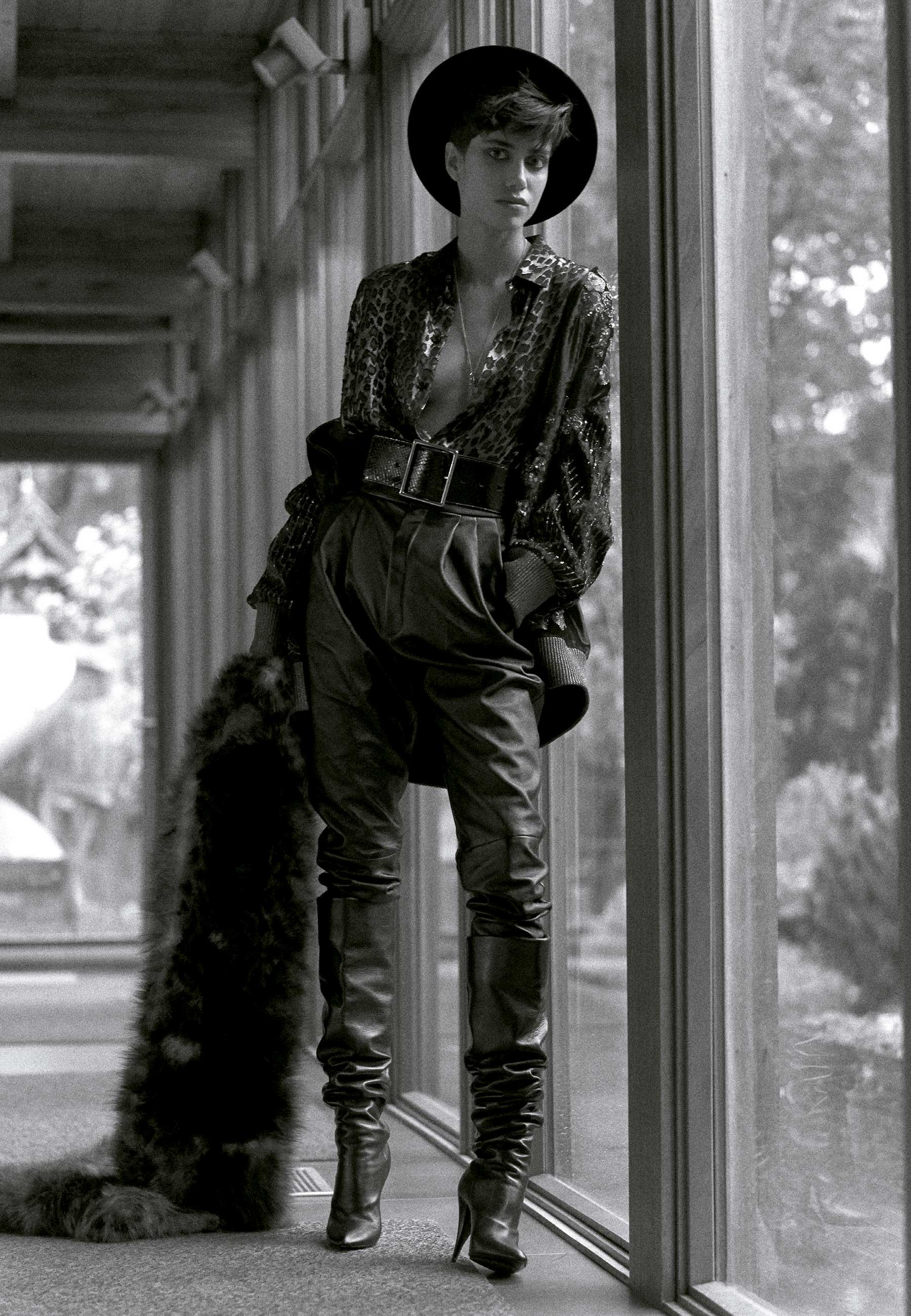 Foto: Jacob + Carrol, com edição de moda de Shabdiece Esfahani, produção de Jean Jarvis, maquiagem de Marla Belt, cabelo de Nicolas Eldin e set design de Chelsea Leigh