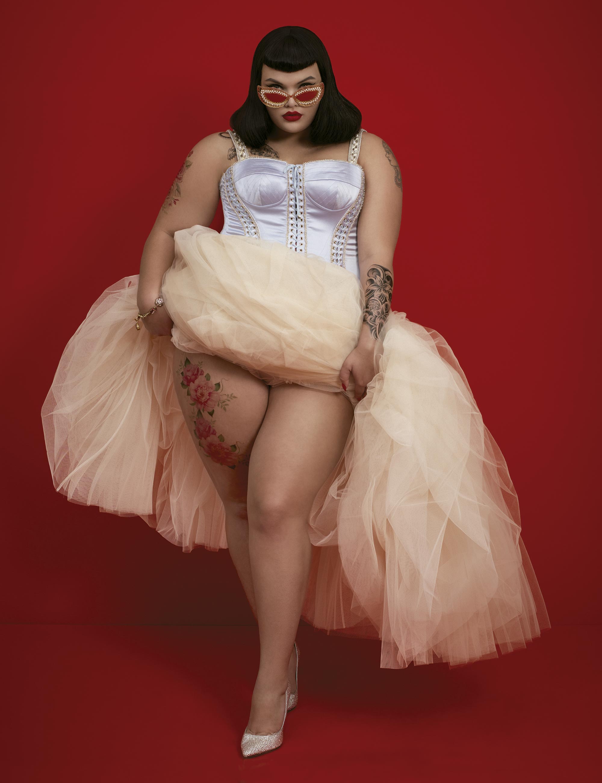 Foto: Karel Losenicky, com edição de moda de Cori Amenta, edição executiva de Filipa Bleck, maquiagem de Giuseppe Giarratana, cabelo de Barbara Bertuzzi, manicure de Giulia Zacconi e tratamento de imagem Petra Vokjan