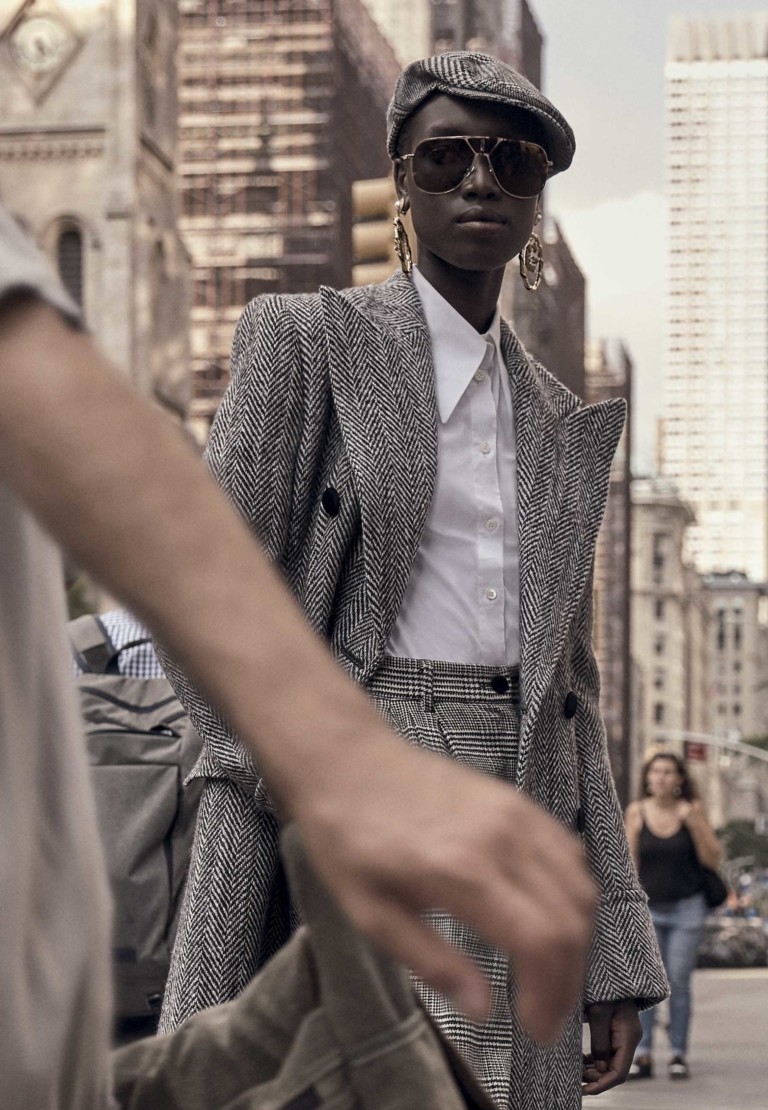 Foto: Jacob + Carrol, com edição de moda de Filipa Bleck, styling de Melissa Infante e beleza de Megan Kelly