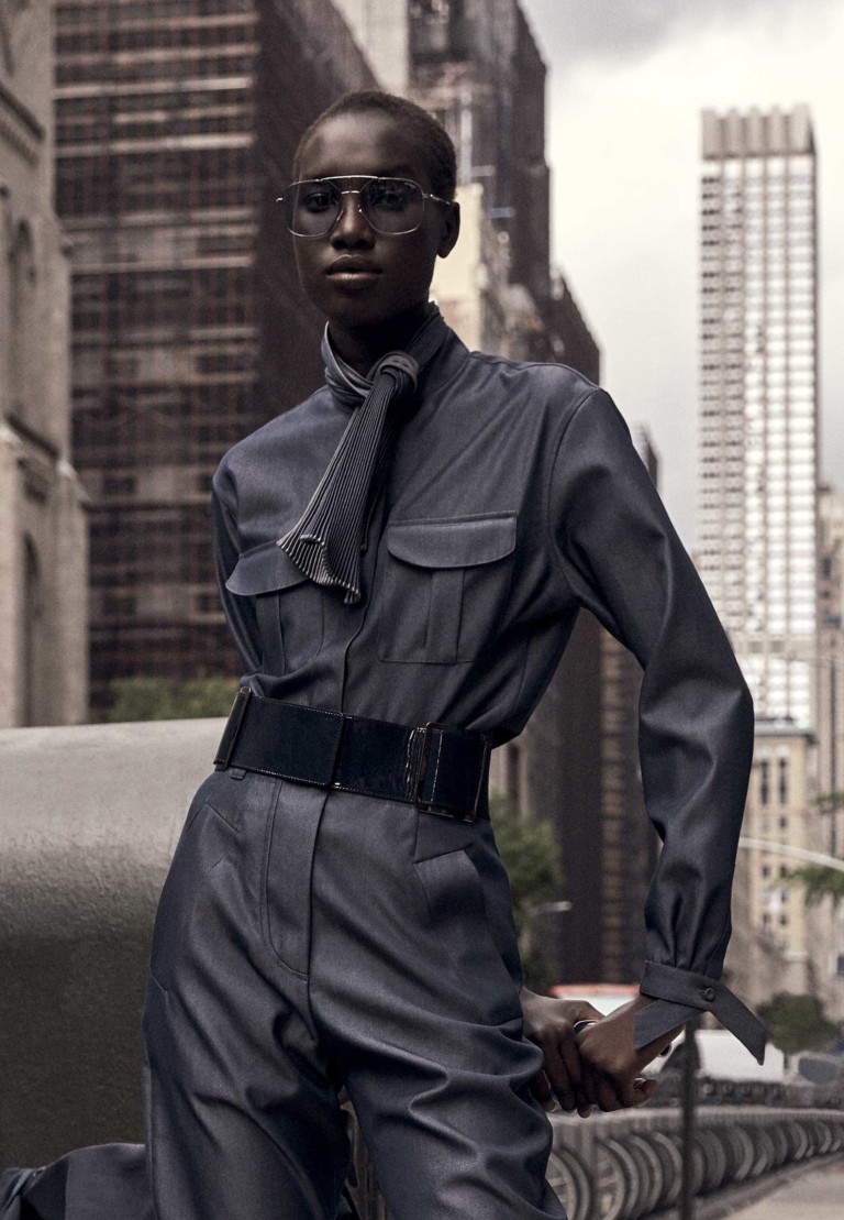 Foto: Jacob + Carrol, com edição de moda de Filipa Bleck, styling de Melissa Infante e beleza de Megan Kelly