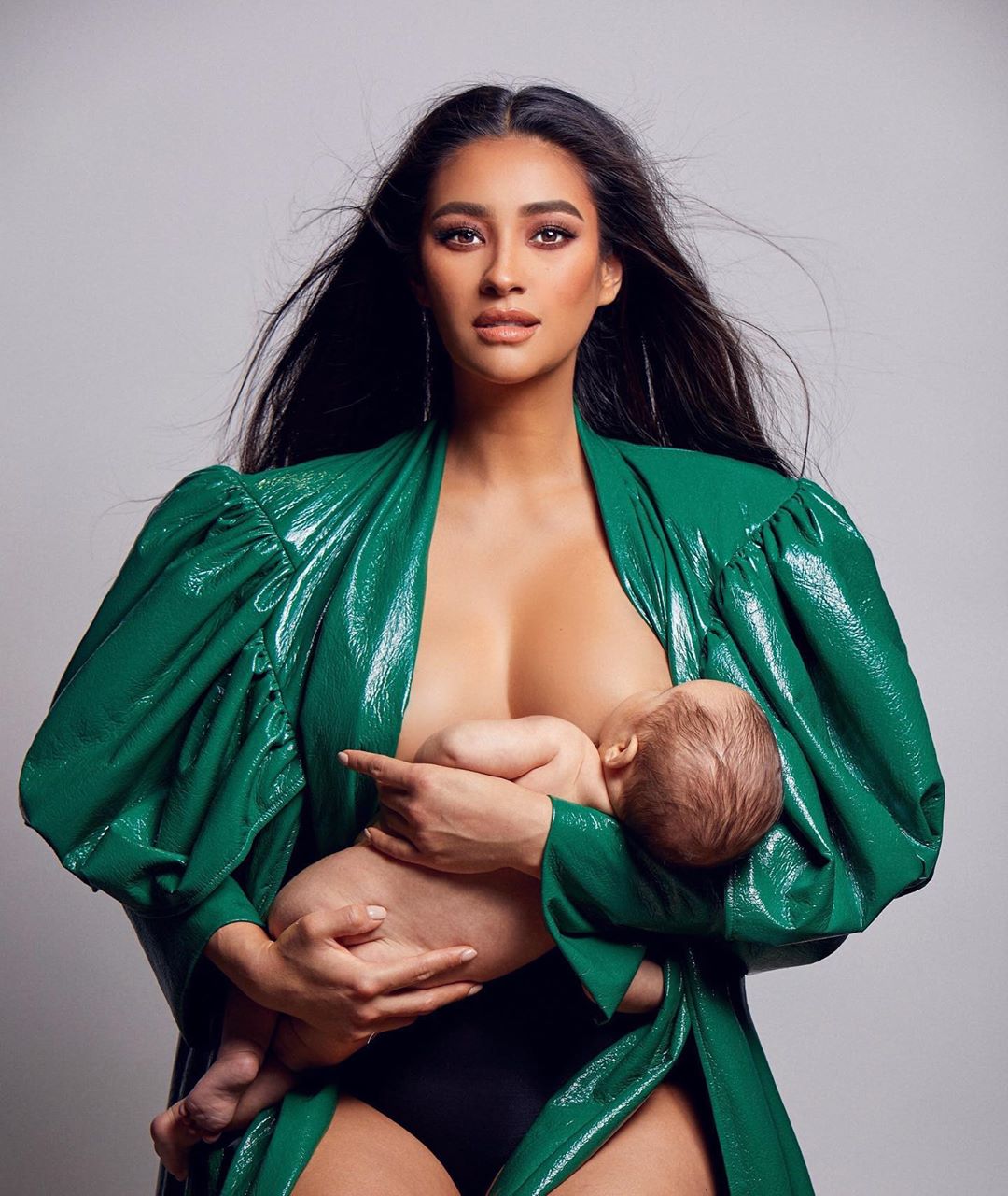 Foto: Reprodução/Instagram/@shaymitchell
