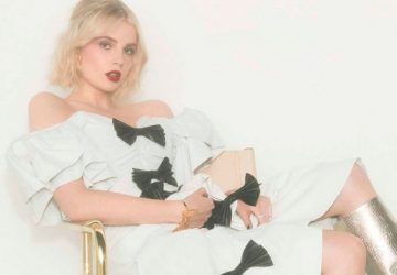 Cinco lições de estilo de Lucy Boynton