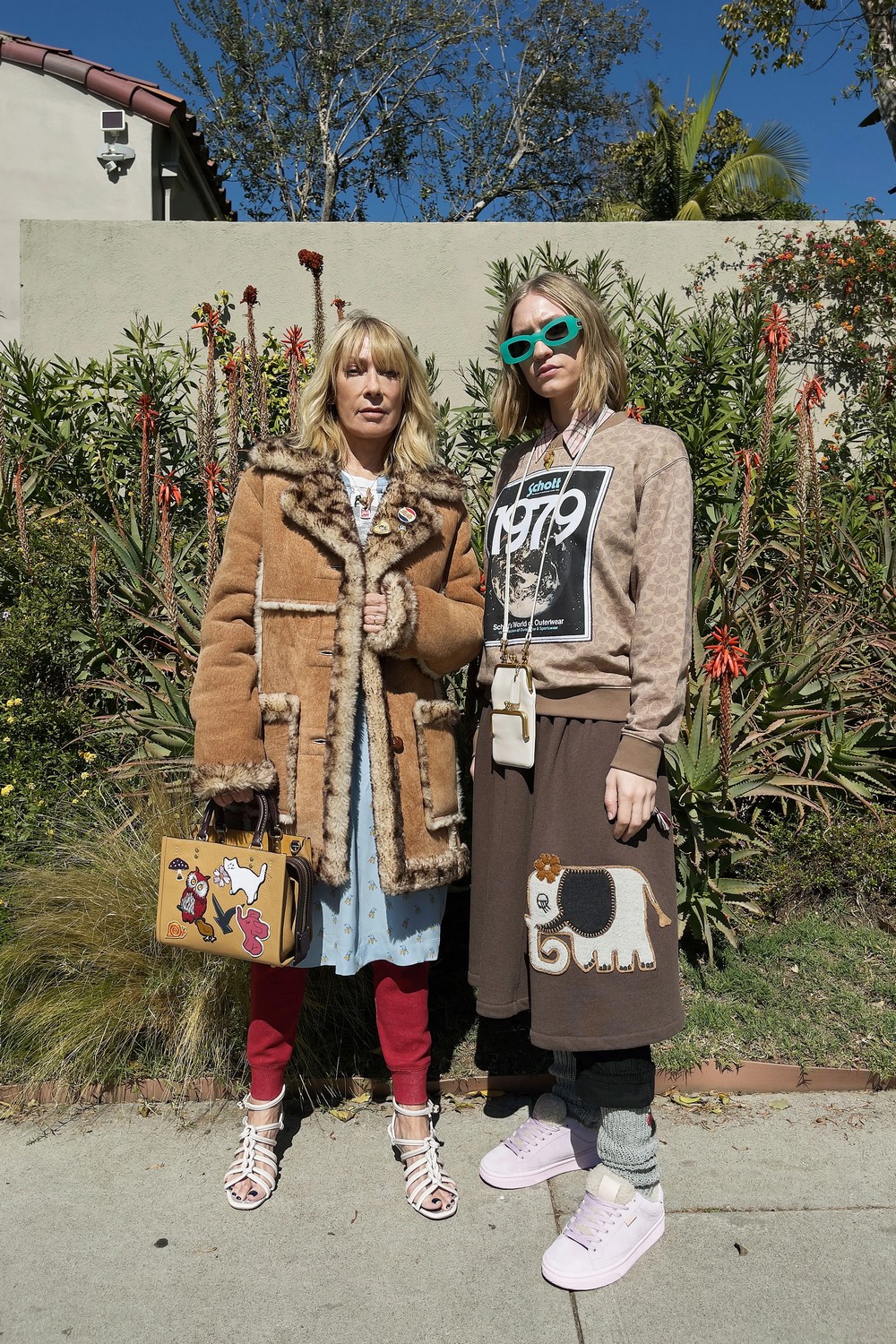 Coach reúne celebridades e referências pop em inverno 2021