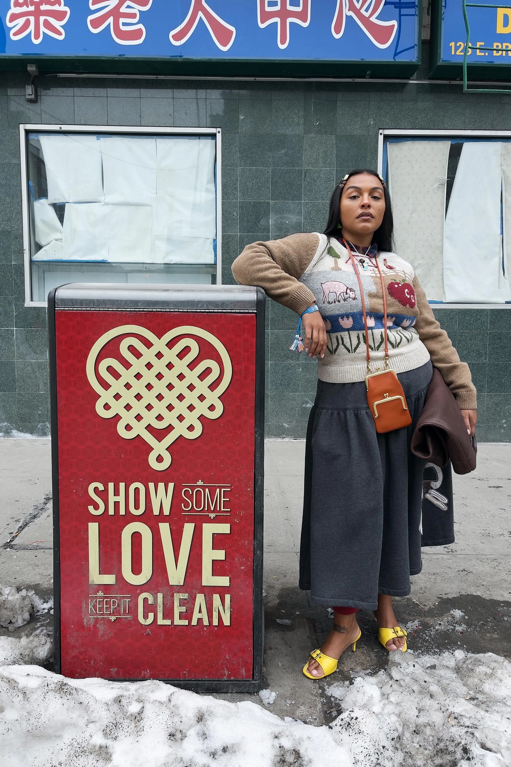 Coach reúne celebridades e referências pop em inverno 2021