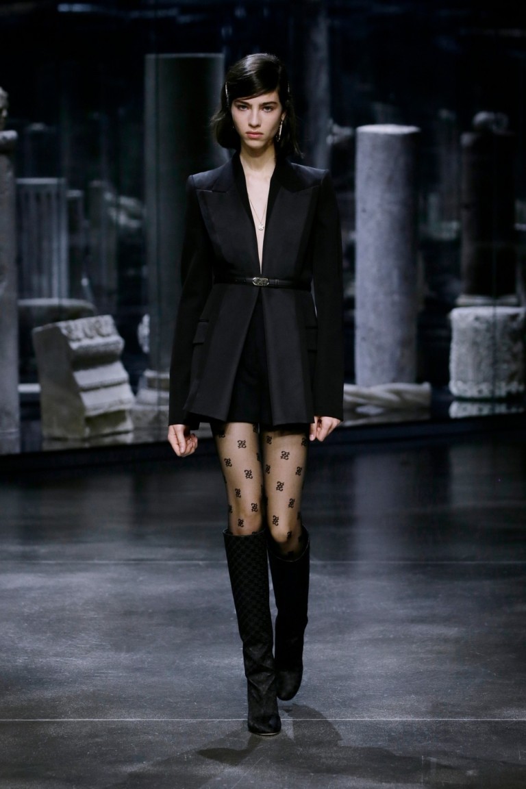Kim Jones estreia no ready-to-wear da Fendi
