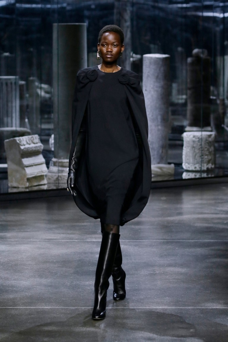 Kim Jones estreia no ready-to-wear da Fendi