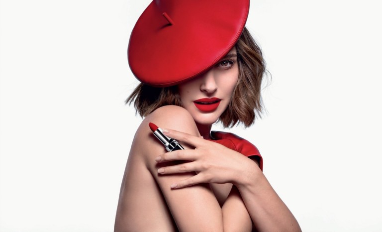 Sustentável e inclusivo: Peter Philips reinventa o icônico Rouge Dior