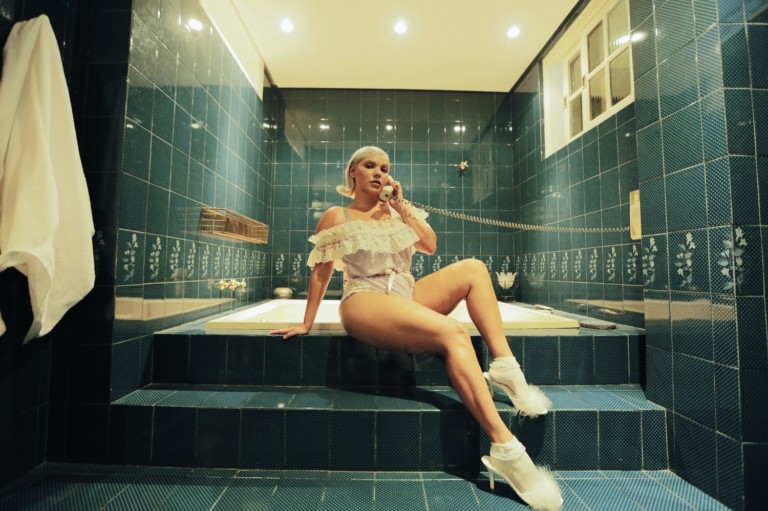 "Amadureci e ressignifiquei muita coisa", afirma Duda Beat sobre novo álbum
