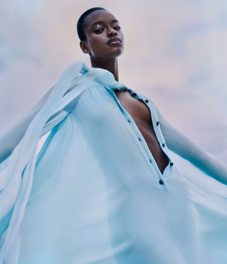 Shop Bazaar: aposte em tons de azul 