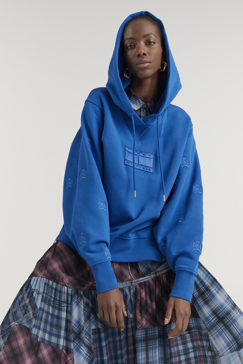 Tommy Hilfiger aposta em materiais sustentáveis para inverno 2021
