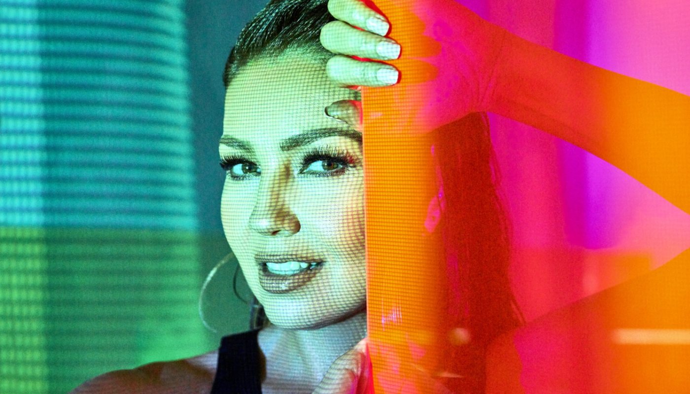 Thalia versa sobre autoamor em novo álbum: "contando para todo mundo