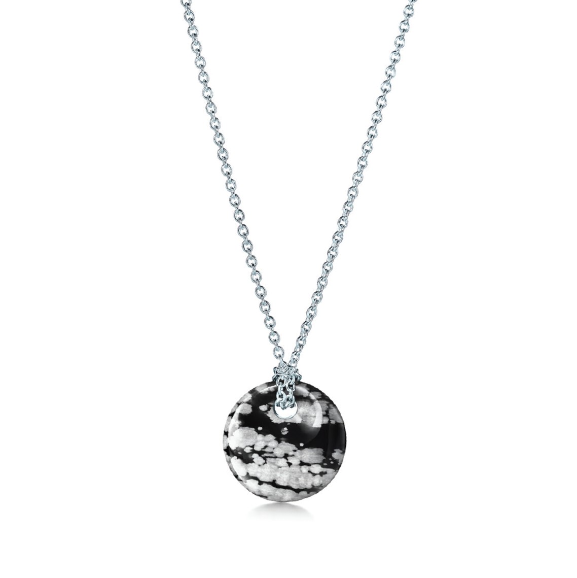 Trabalho de Elsa Peretti para Tiffany & Co. desembarca no Brasil