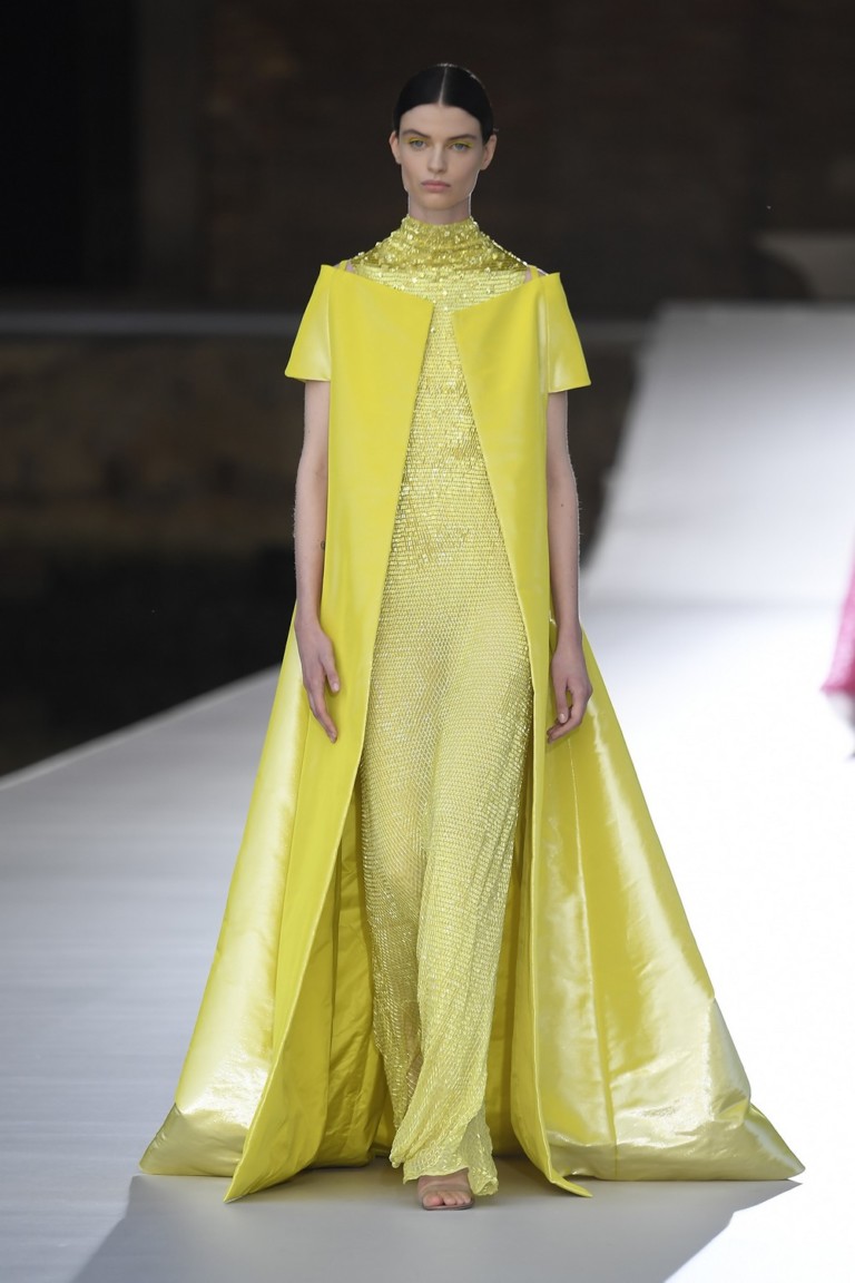 Valentino: 10 coisas que amamos da alta-costura de inverno 2022
