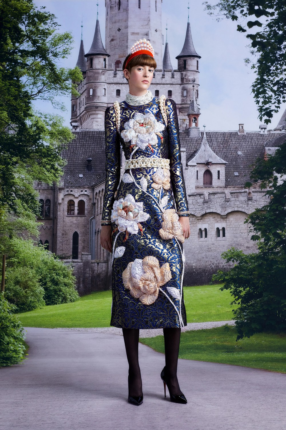 Viktor & Rolf apresentam inverno 2022 que reflete sobre o que é real na era digital