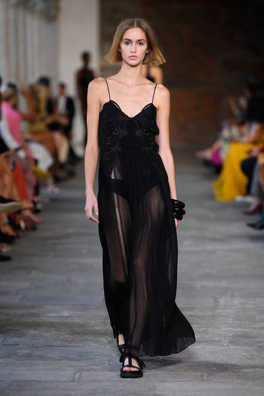 Alberta Ferretti: 10 looks que amamos do verão 2022