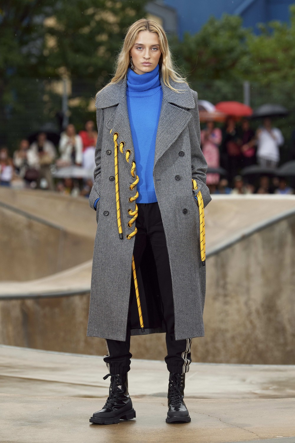 Monse: 10 looks que amamos do resort 2021