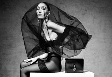 Schiaparelli reforça seu DNA surrealista e revisita a história de sua criadora