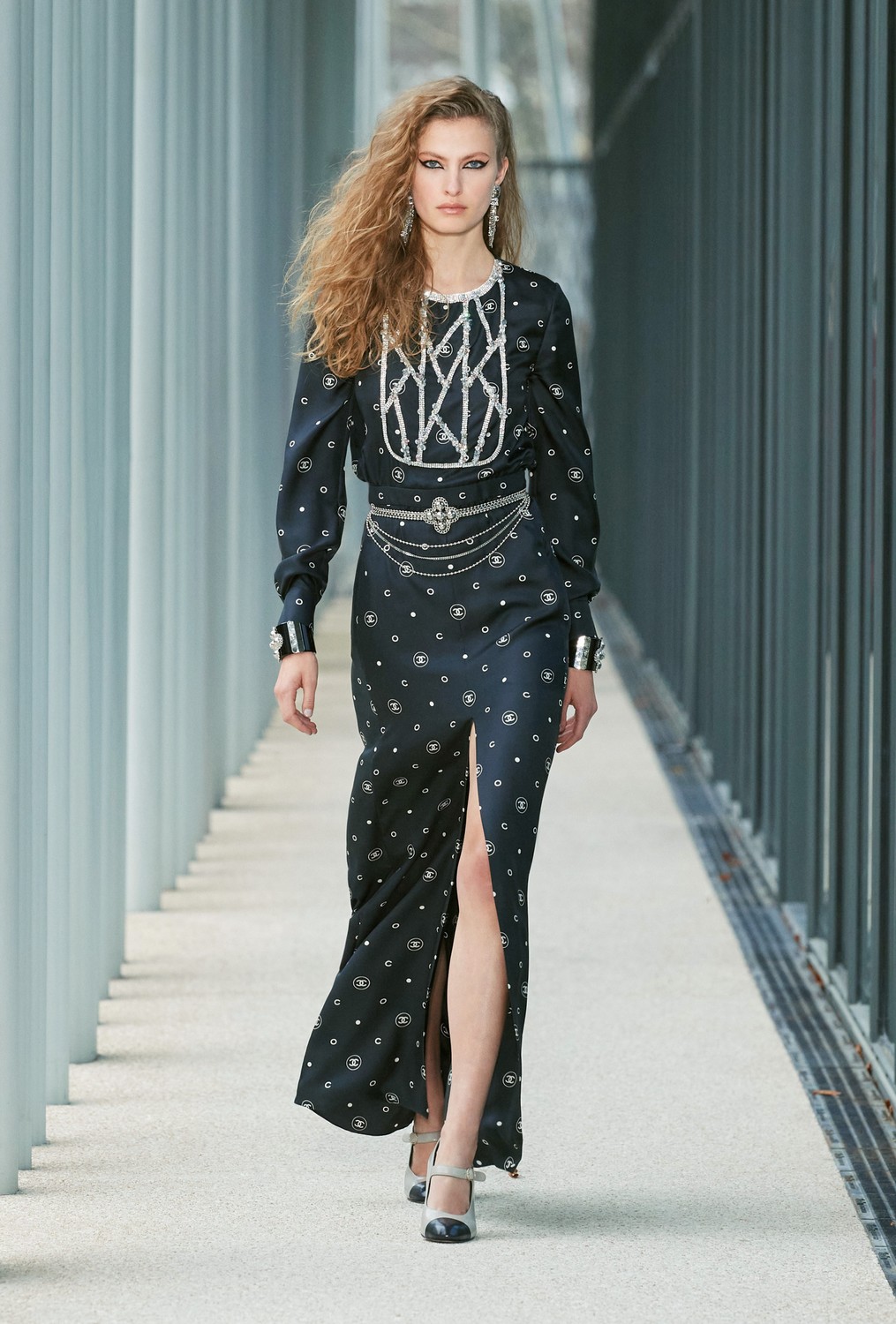 Chanel inaugura le19M com desfile Métiers D’Art