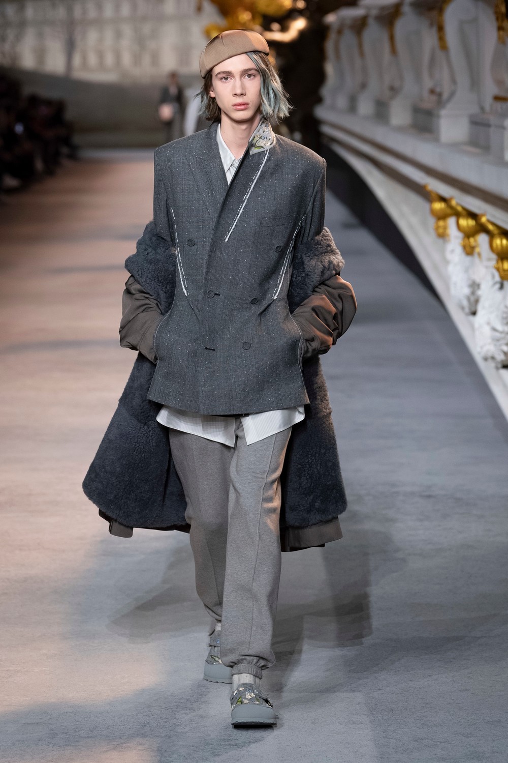 Kim Jones cria releituras do New Look de Christian Dior para inverno 2022 masculino