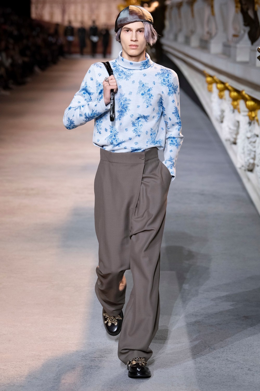 Kim Jones cria releituras do New Look de Christian Dior para inverno 2022 masculino