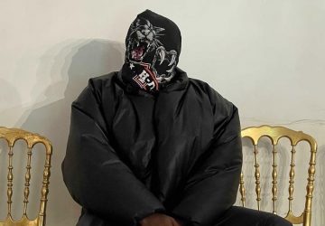 Kanye West e Demna, diretor criativo da Balenciaga, anunciam collab com a Gap