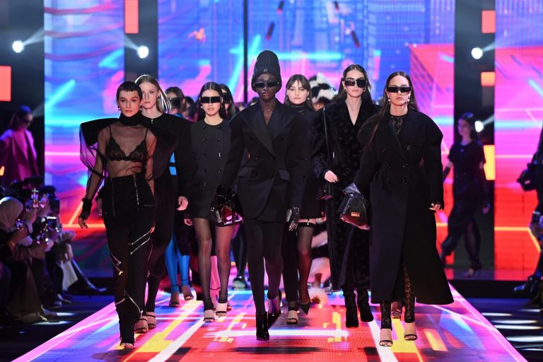Dolce & Gabbana se joga no metaverso e cria coleção futurista