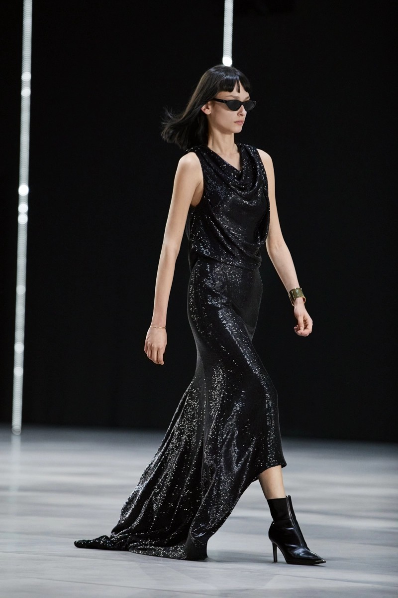 Celine reforça seu DNA elegante sem esforço em inverno 2022